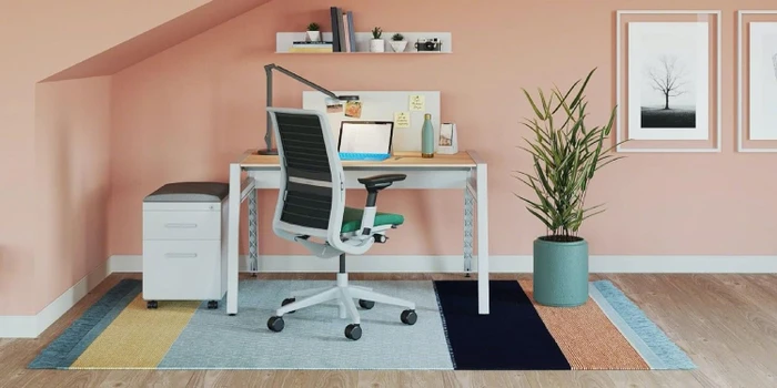 Steelcase Think Bürostuhl mit Armlehnen, royalblau/hellblau
