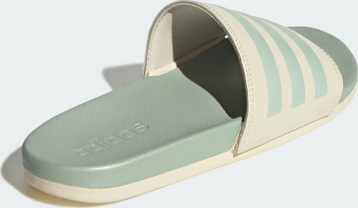 adidas Comfort Adilette wonder white/linen green met (Damen)
