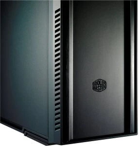 Cooler Master Silencio 650, schallgedämmt