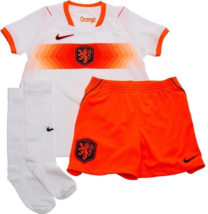 Nike FIFA WM 2026 Niederlande Auswärtsausrüstung kurzarm white/hyper crimson/black (Junior)