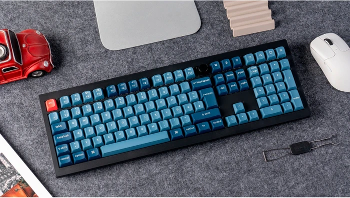 Keychron V6 Max, Carbon Black, 100% Fullsize, LEDs RGB, hot-swap, Gateron Jupiter BANANA, USB/Bluetooth, DE