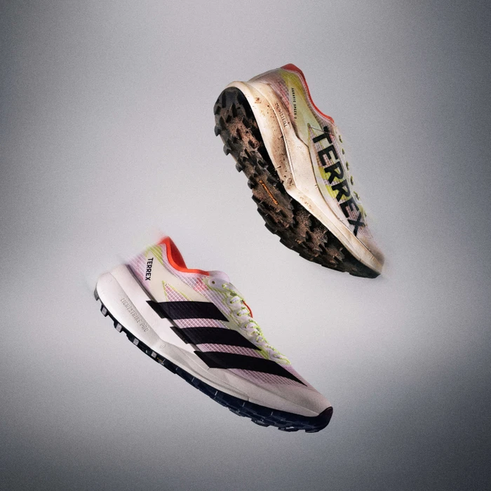 adidas Terrex Agravic Speed 2 cloud white/core black/semi impact orange (Damen)