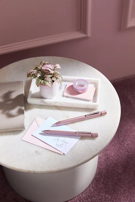 Faber-Castell Grip 2011 XB Kugelschreiber pale rose