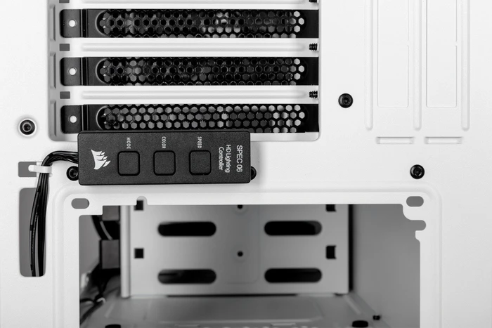 Corsair Carbide Series SPEC-06 RGB weiß, Glasfenster