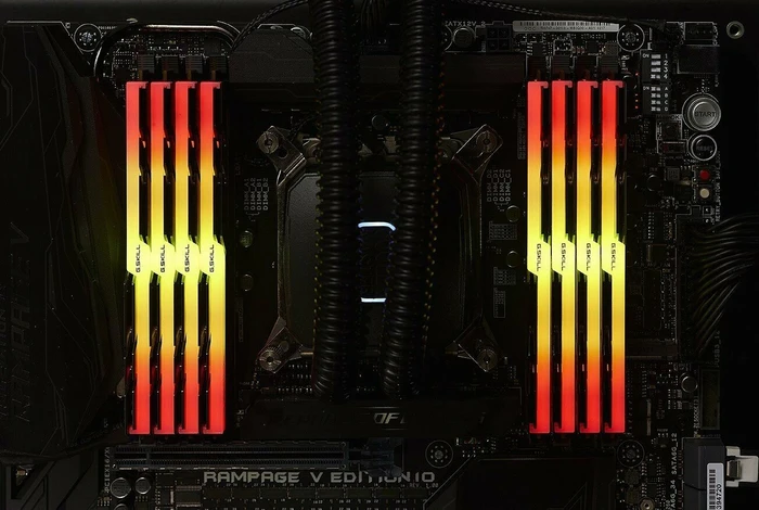 G.Skill Trident Z RGB UDIMM 64GB Kit, DDR4-3600, CL16-19-19-39