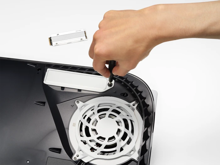 Corsair Force Series MP600 Pro LPX White 2TB, M.2 2280 / M-Key / PCIe 4.0 x4, Kühlkörper