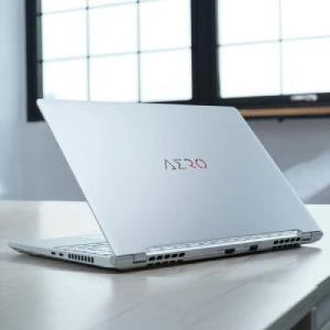 GIGABYTE AERO 14 OLED BMF-H2DEBB3SH, Twilight Silver, Core i7-13620H, 16GB RAM, 512GB SSD, GeForce RTX 4050, DE