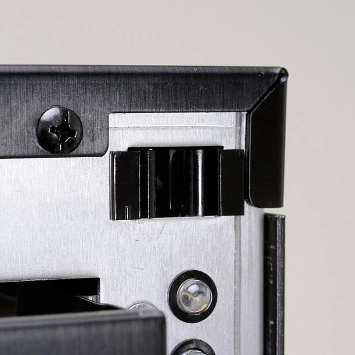 Lian Li PC-9NA silber