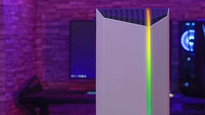 AeroCool Bionic V2, schwarz, Lüfter LED RGB, Glasfenster