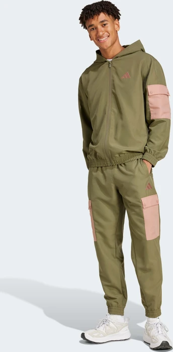 adidas Sportswear Woven Cargo Trainingsanzug olive strata (Herren)