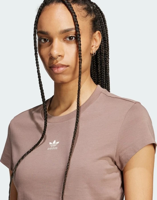 adidas Essentials Slim T-Shirt kurzarm trace brown (Damen)