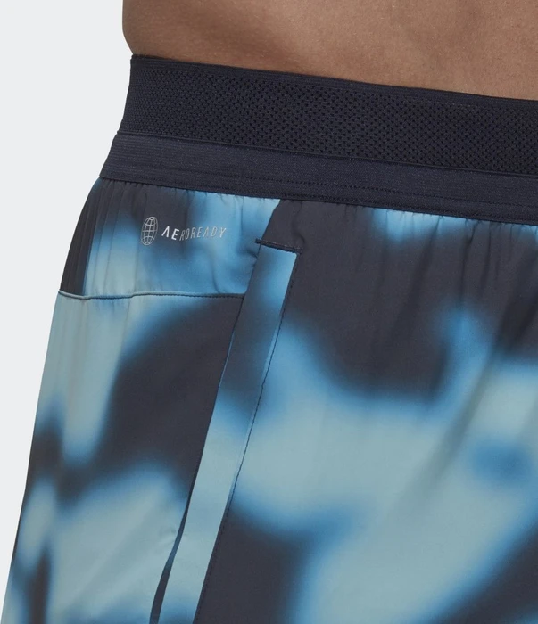 adidas Run Icons Logo Graphic AOP Laufhose kurz multicolor/almost blue/legend ink (Herren)