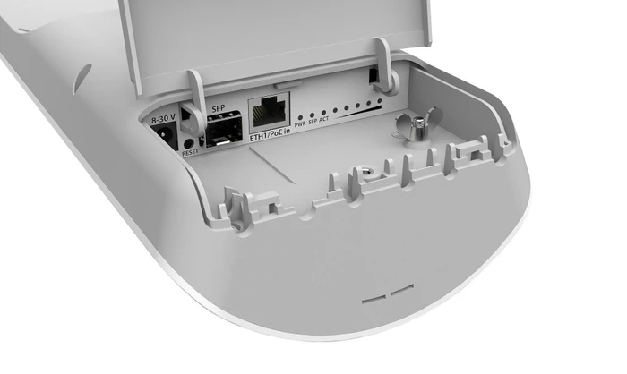 MikroTik RouterBOARD mANTBox 19s
