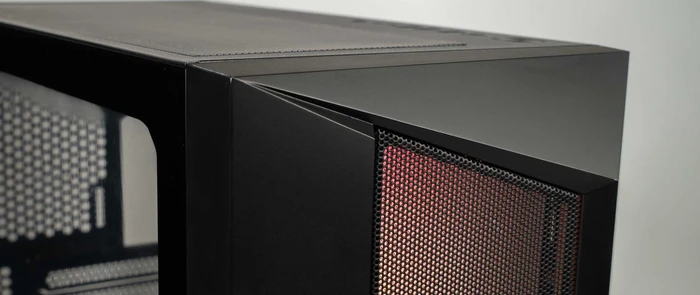AZZA Octane B, Glasfenster