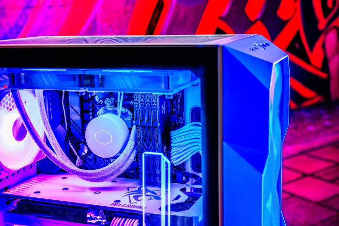 Cooler Master MasterBox TD300 Mesh, schwarz, Glasfenster