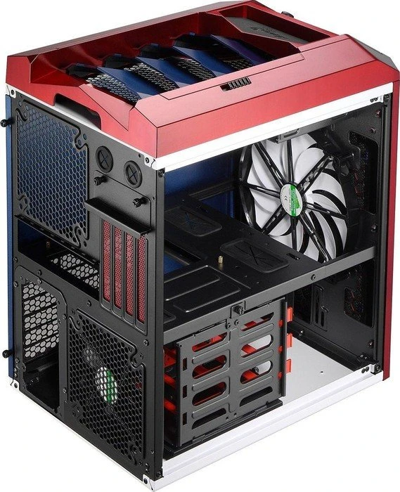AeroCool Xpredator Cube BR Edition, Acrylfenster