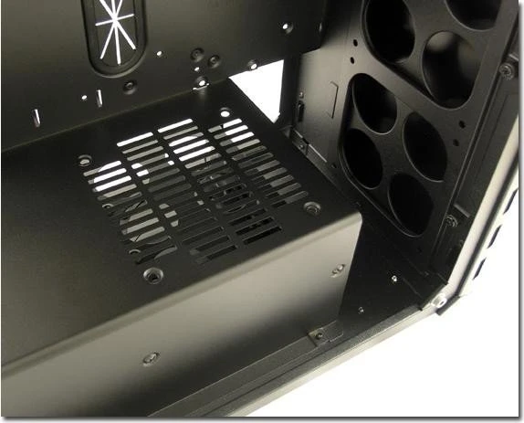LC-Power Gaming 986B Dark Shadow, Glasfenster