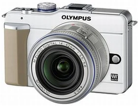 Olympus PEN E-PL1 weiß mit Objektiv M.Zuiko digital ED 14-150mm 4.0-5.6