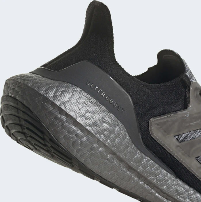adidas Ultraboost 22 core black/grey four/carbon (Herren)