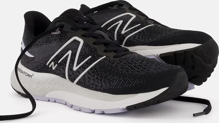 New Balance Fresh Foam X 880v12 black/violet haze/steel (Damen)