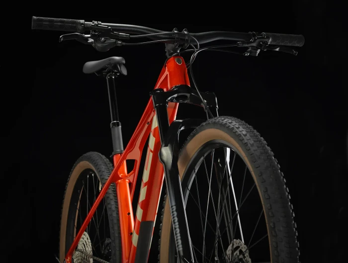 Trek Procaliber 9.5 Gen 3 lava Modell 2025