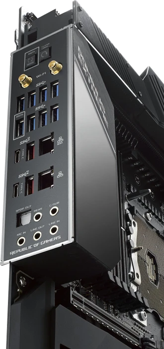 ASUS ROG Dominus Extreme (Intel 3647)