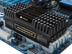 Corsair Vengeance schwarz UDIMM 24GB Kit, DDR3-1600, CL9-9-9-24