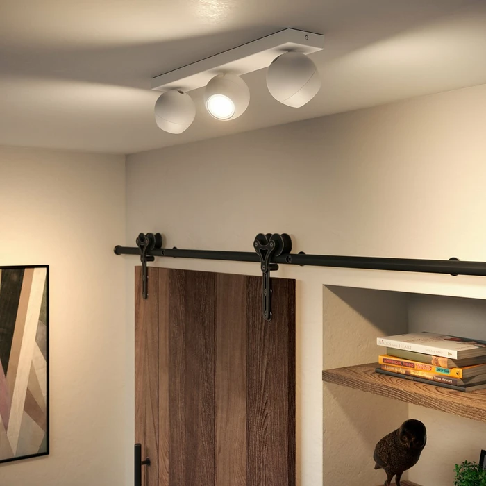 Philips Hue White Ambiance Buckram 3-flammig weiß