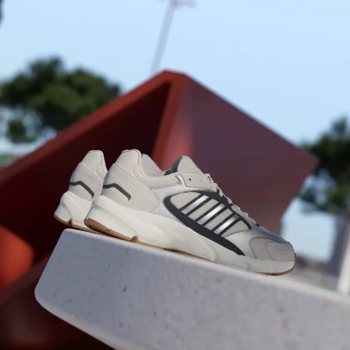 adidas Crazychaos 2000 off white/matte silver/legend ink (Herren)