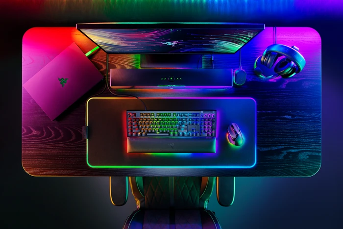 Razer BlackWidow V4 Pro, Razer YELLOW Linear Gen-3, USB, FR