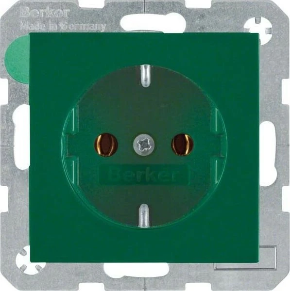 Berker S.1/B.3/B.7 Steckdose SCHUKO mit Schraub-Liftklemmen, grün glänzend
