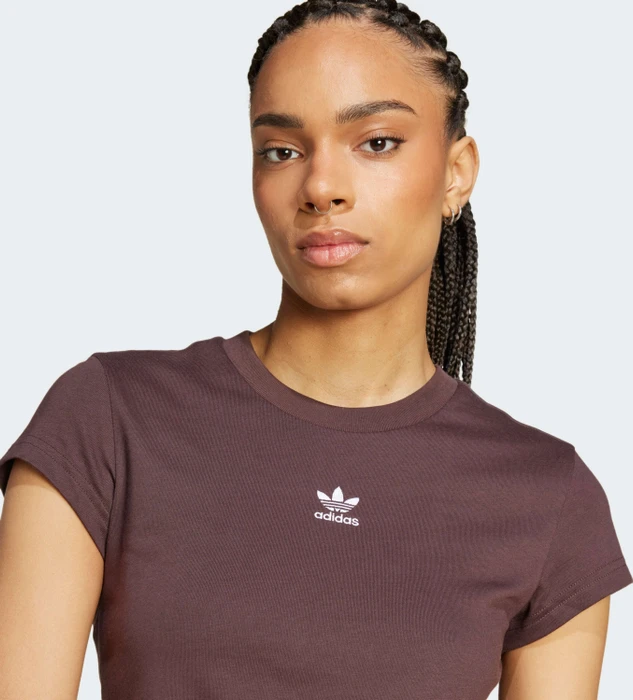 adidas Essentials Slim T-Shirt kurzarm shadow brown (Damen)
