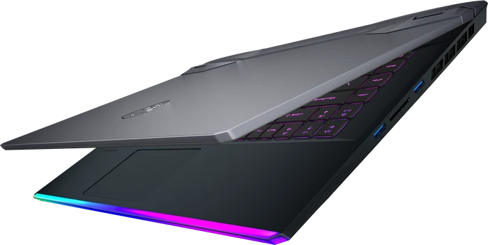 MSI Raider GE66 12UH-252, Core i7-12700H, 32GB RAM, 1TB SSD, GeForce RTX 3080, DE