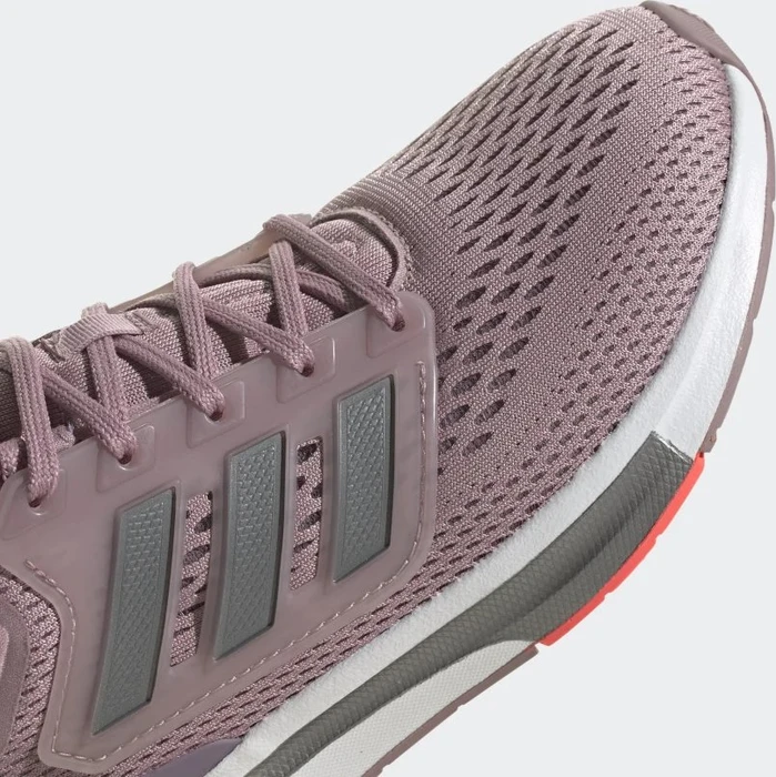 adidas EQ21 magic mauve/iron metallic/legacy purple (Damen)