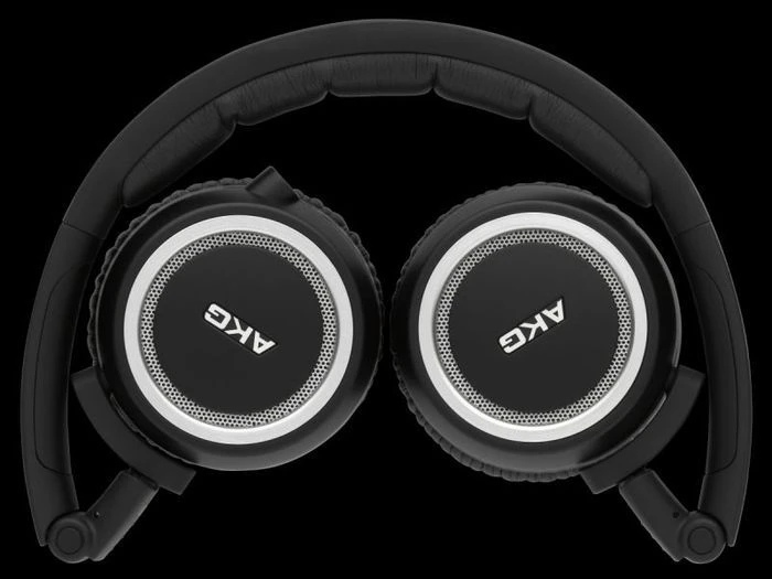 AKG K451