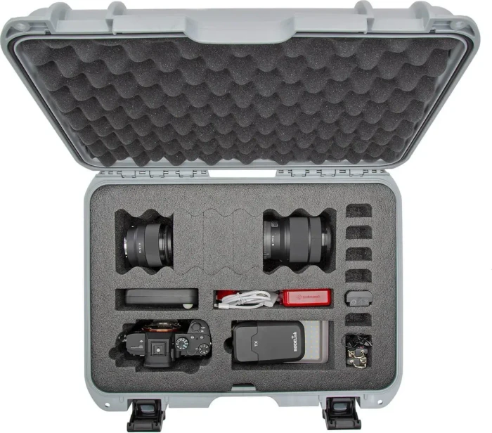 Nanuk 925 DSLR Kamerakoffer silber