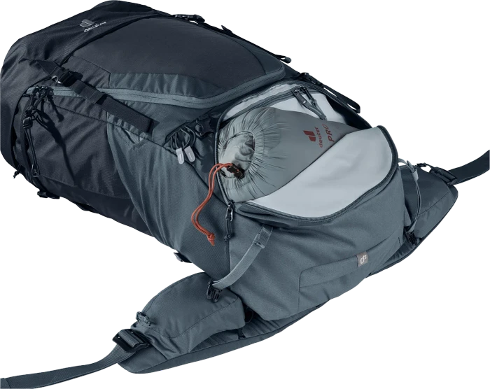 Deuter Futura Air Trek 60+10 black/graphite