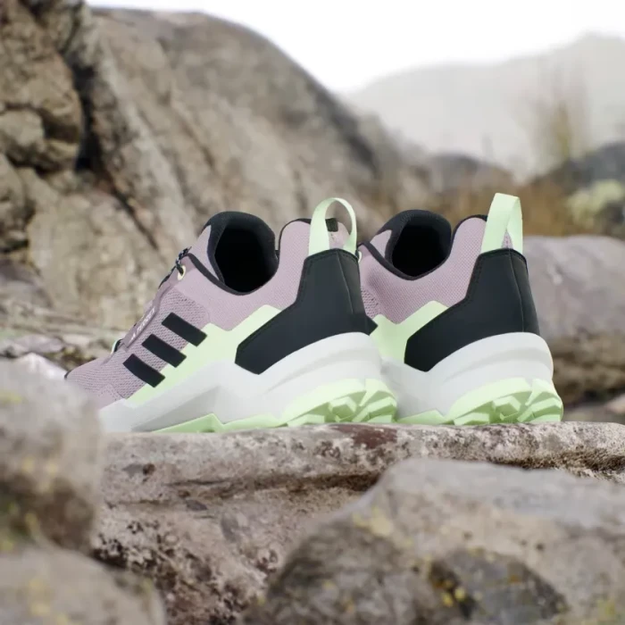 adidas Terrex AX4 preloved fig/core black/green spark (Damen)