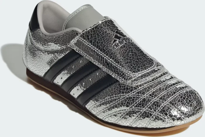 adidas Originals Taekwondo silver metallic/core black/gum