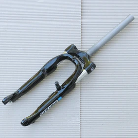 Suntour M3010 SF14 9mm TA 20" 40mm Federgabel