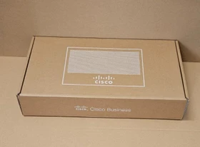 Cisco Business 250 Desktop Gigabit Smart Switch, 8x RJ-45, 2x RJ-45/SFP, 67W PoE+ (CBS250-8P-E-2G)