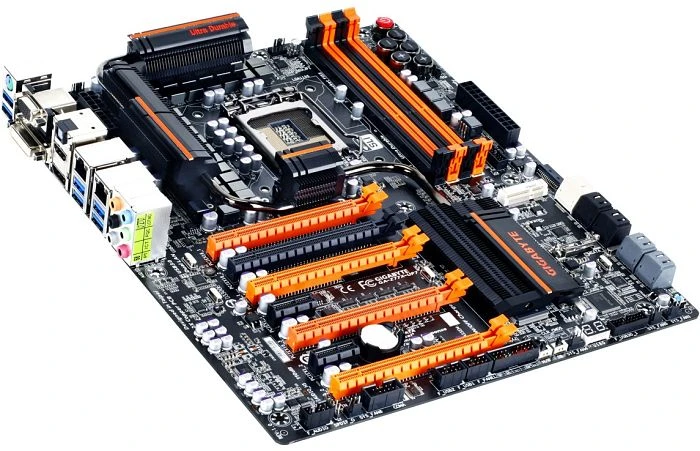 GIGABYTE GA-Z77X-UP7 (Intel 1155)