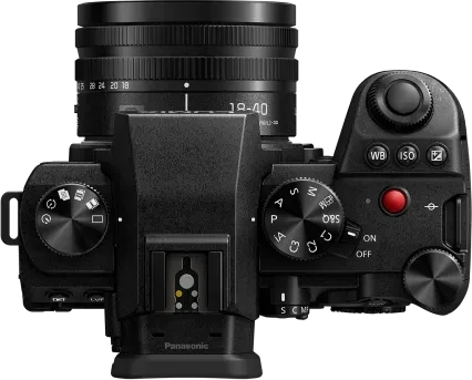 Panasonic Lumix DC-S5II mit Objektiv Lumix S 18-40mm 4.5-6.3