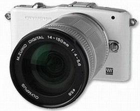 Olympus PEN E-PM1 weiß mit Objektiv M.Zuiko digital ED 14-150mm 4.0-5.6