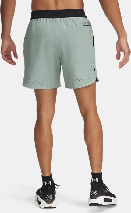 Under Armour Peak Hose kurz silica green/black (Herren)
