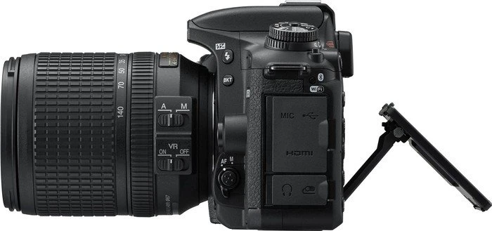 Nikon D7500 mit Objektiv AF-S DX 18-140mm 3.5-5.6 G ED VR