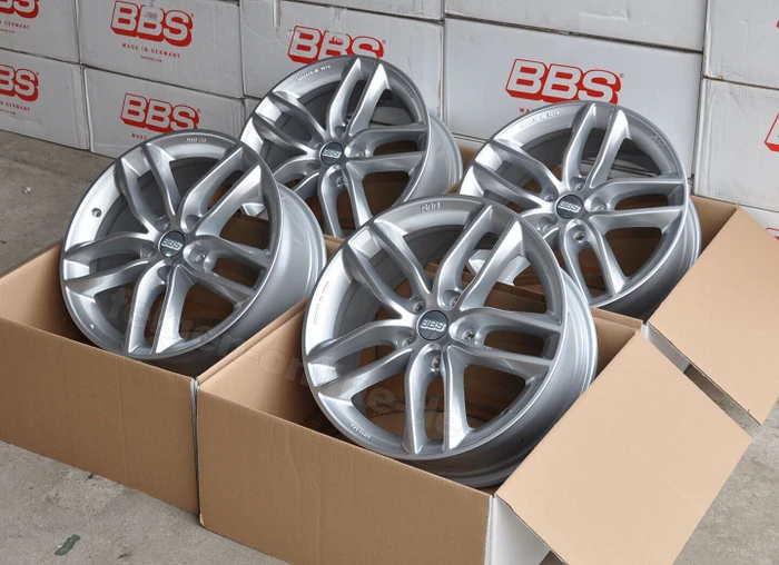 BBS SX 8.0x18 5/114.3 ET40 (verschiedene Farben)