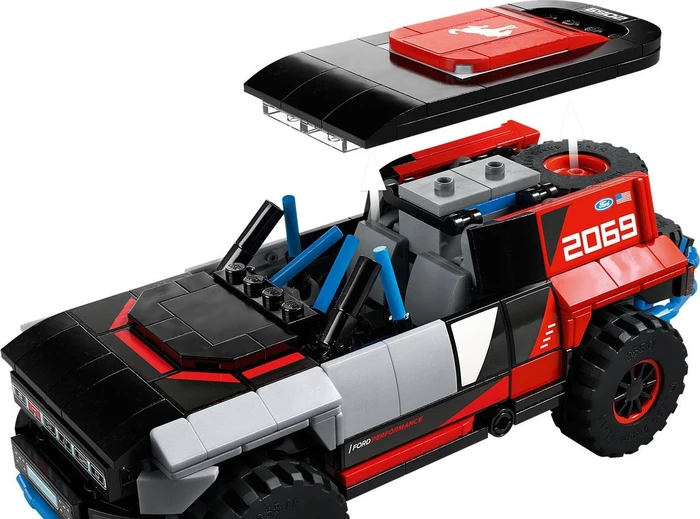 LEGO Speed Champions - Ford GT Heritage Edition und Bronco R