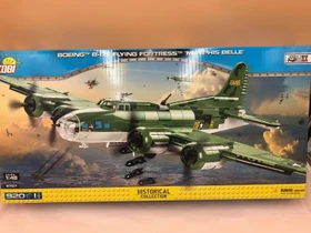 Cobi Historical Collection WW2 Boeing B-17F Flying Fortress Memphis Belle