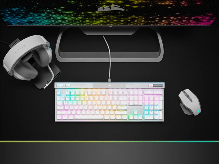 Corsair Gaming K70 RGB PRO, weiß, Corsair OPX, USB, DE